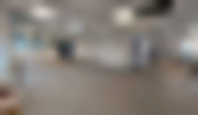 Activités 300 m² – Sèvres (92310) – offre confidentielle