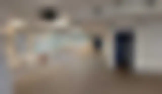 Activités 300 m² – Sèvres (92310) – offre confidentielle