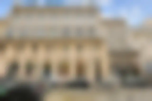 Bureau 990 m² – Paris (75008) – offre confidentielle