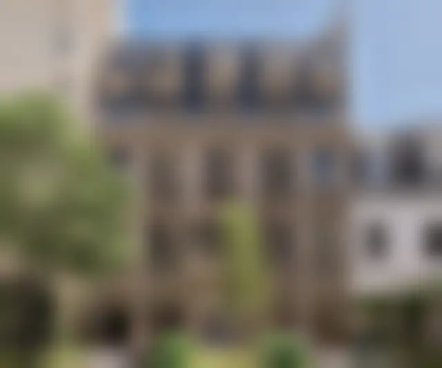Bureau 3 150 m² – Paris (75008) – offre confidentielle