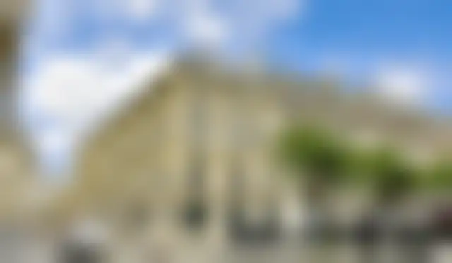 Bureau 2 200 m² – Paris (75008) – offre confidentielle