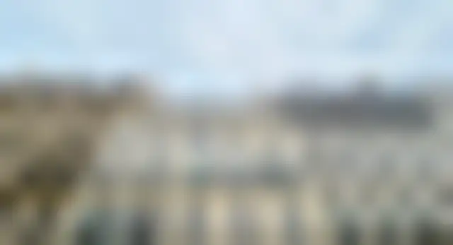 Local Professionnel 90 m² – Paris (75009) – offre confidentielle