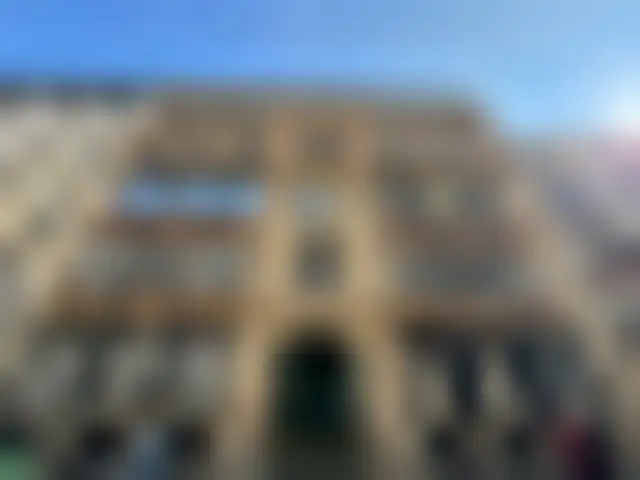 Bureau 180 m² – Paris (75011) – offre confidentielle