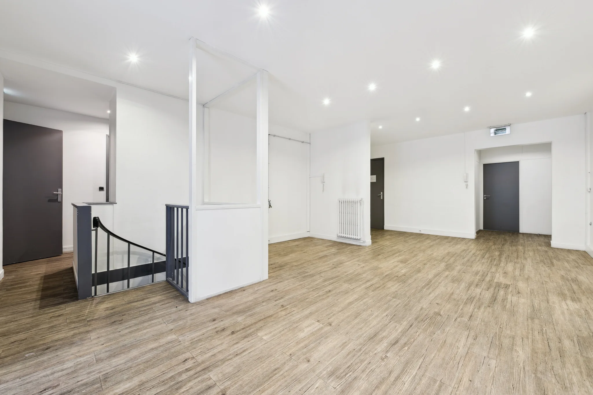 Bureau 606 m² – Paris (75016)