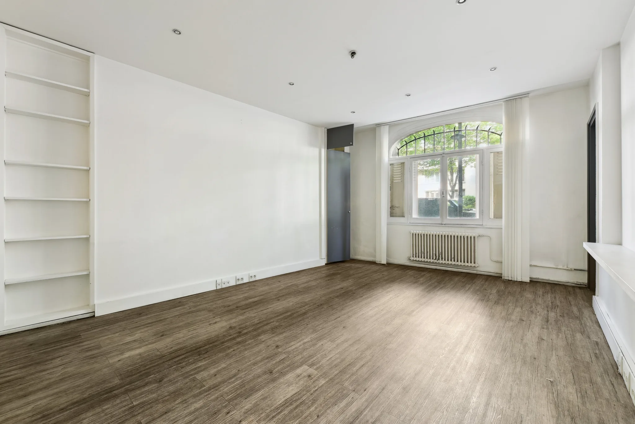 Bureau 606 m² – Paris (75016)