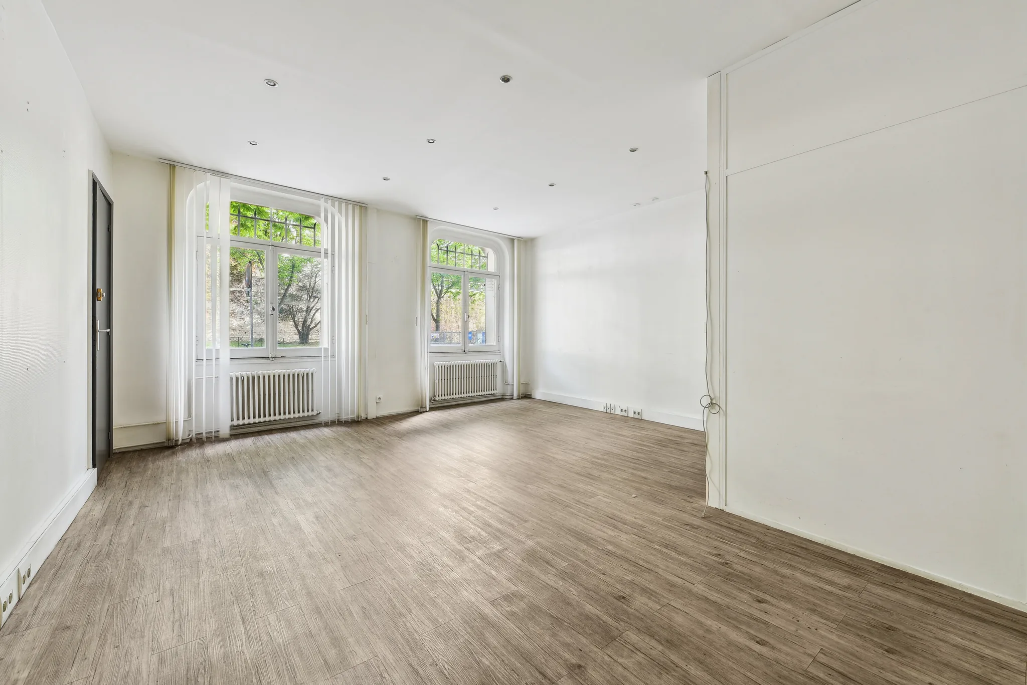 Bureau 606 m² – Paris (75016)