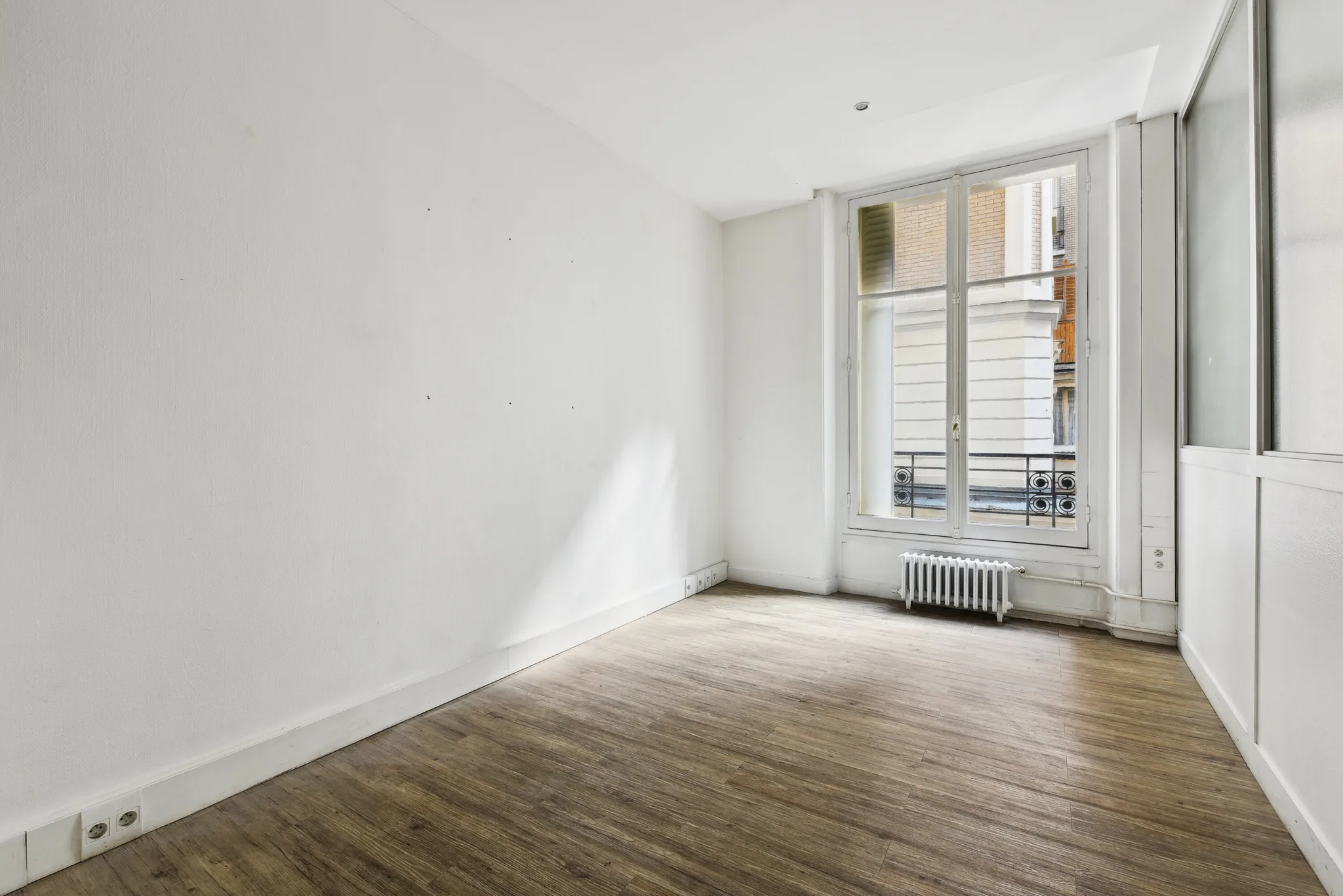 Bureau 606 m² – Paris (75016)