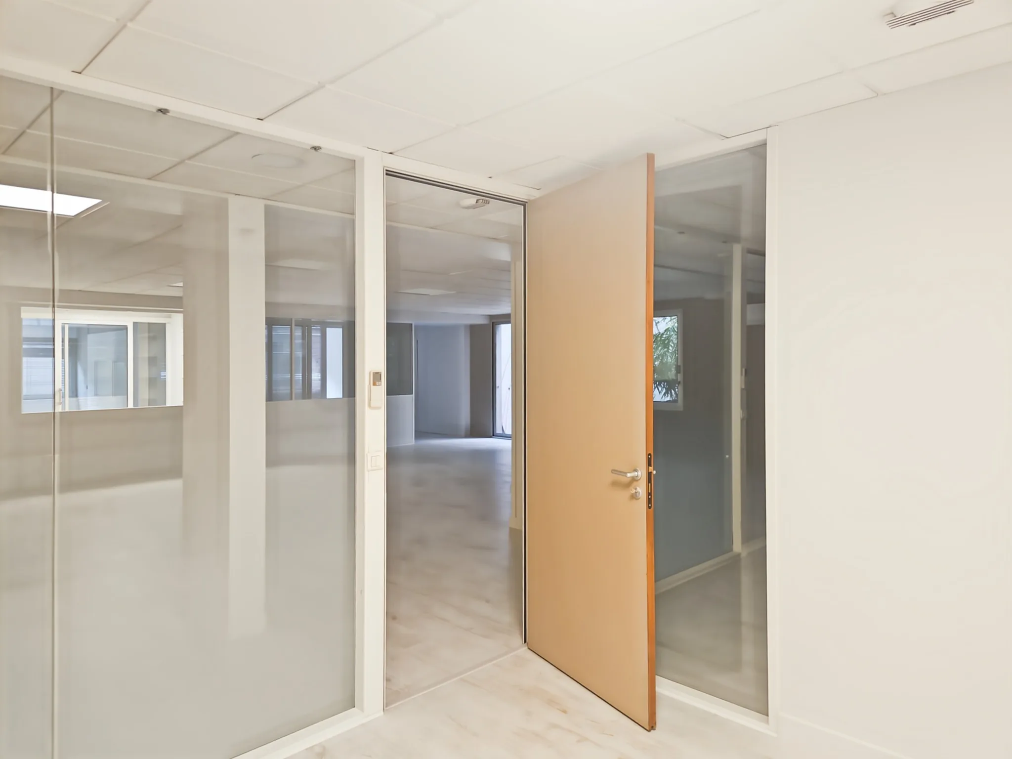Bureau 421 m² – Paris (75015)