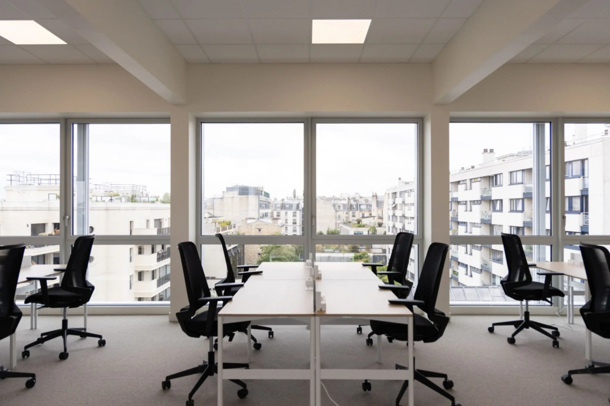Bureau 1 218 m² – Levallois-Perret (92300)