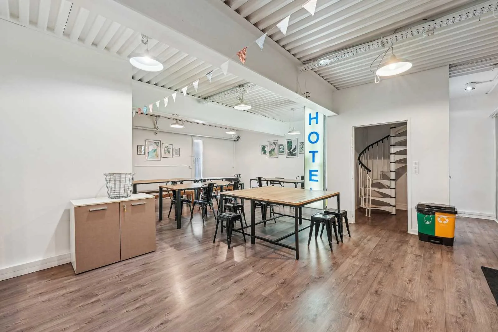 Bureau 1 482 m² – Paris (75010)