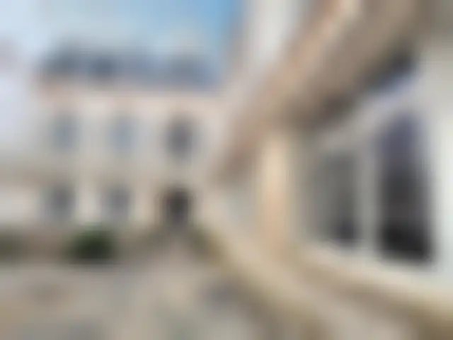 Bureau 180 m² – Paris (75008) – offre confidentielle