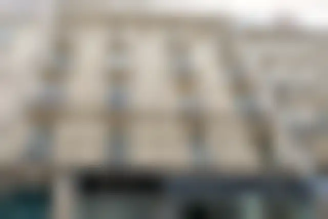 Bureau 100 m² – Paris (75008) – offre confidentielle