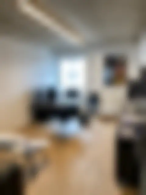 Bureau 460 m² – Puteaux (92800) – offre confidentielle