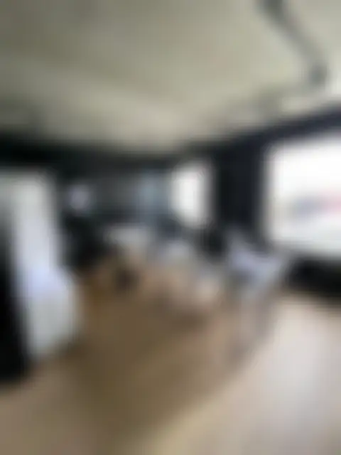 Bureau 460 m² – Puteaux (92800) – offre confidentielle