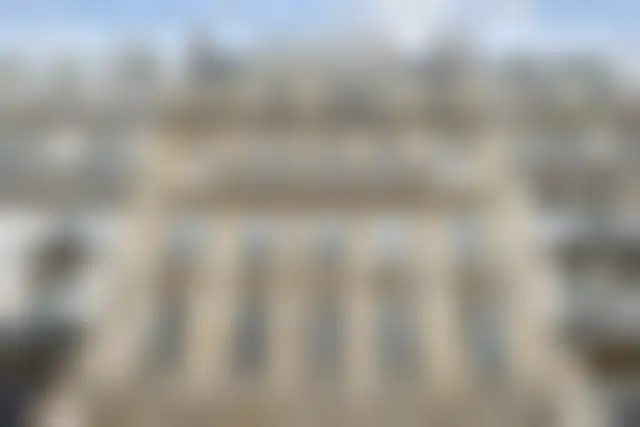 Bureau 130 m² – Paris (75007) – offre confidentielle