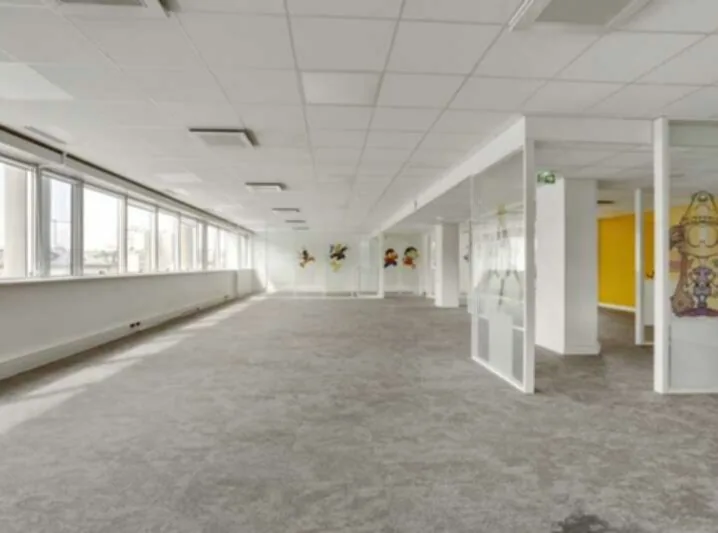 Bureau 1 842 m² – Issy-les-Moulineaux (92130)