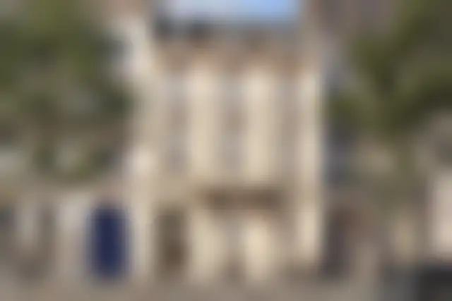 Bureau 1 440 m² – Paris (75008) – offre confidentielle