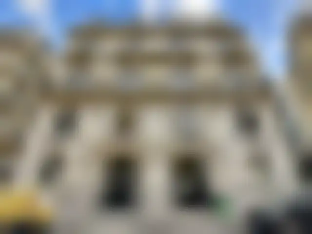 Bureau 390 m² – Paris (75008) – offre confidentielle