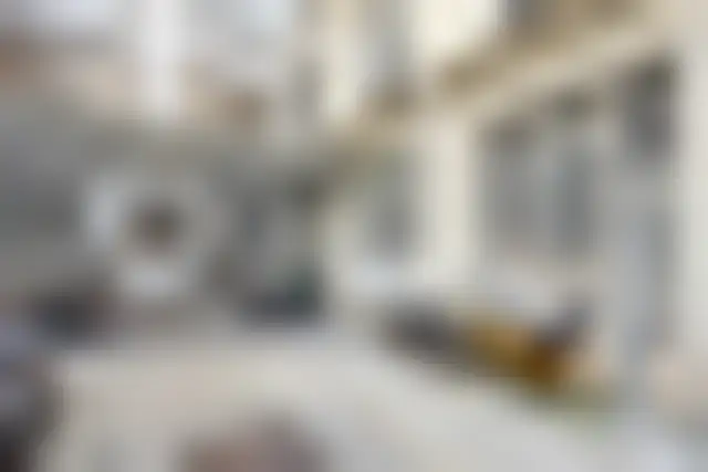 Bureau 700 m² – Paris (75010) – offre confidentielle