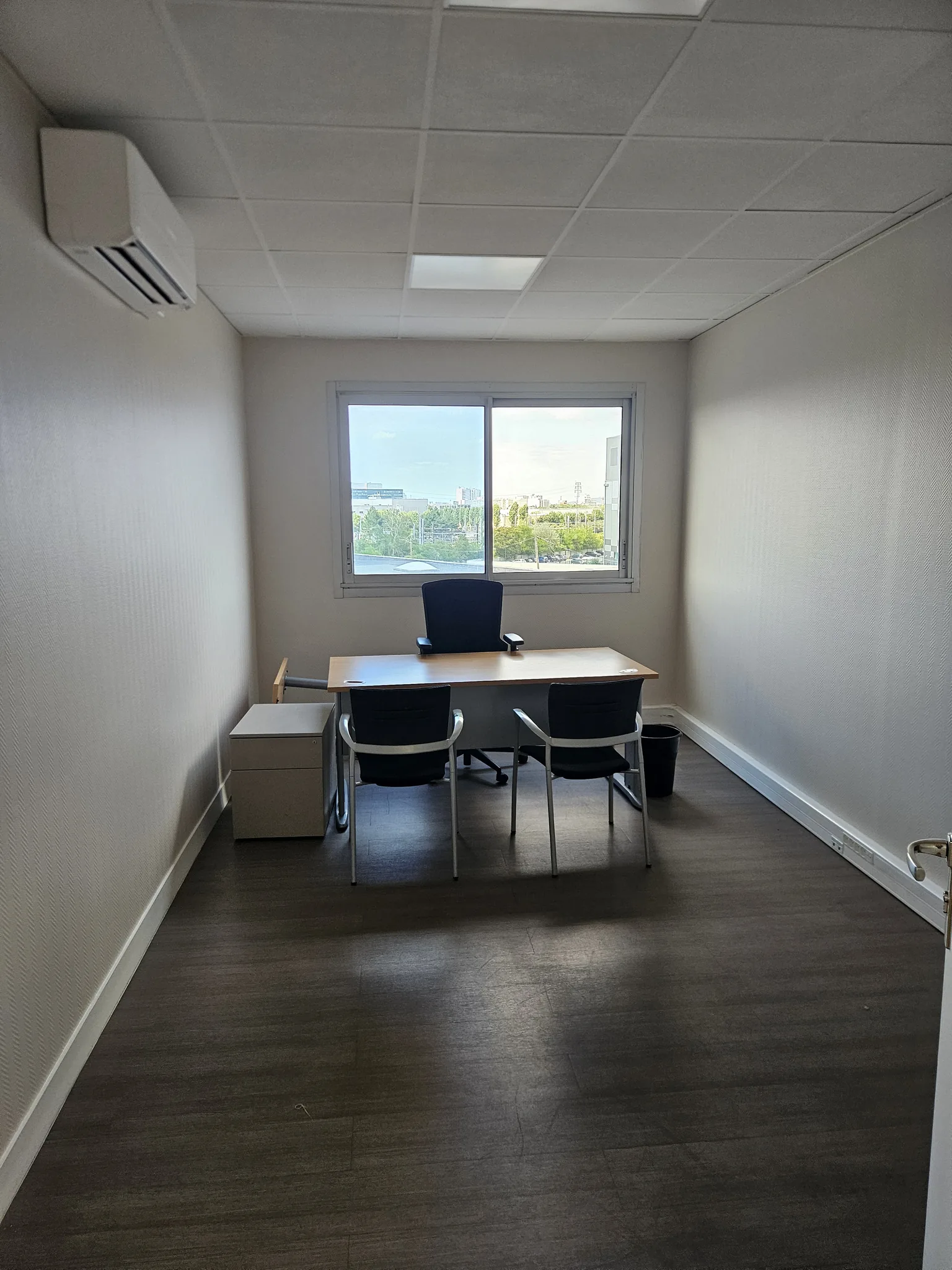 Bureau – Saint-Denis (93200)