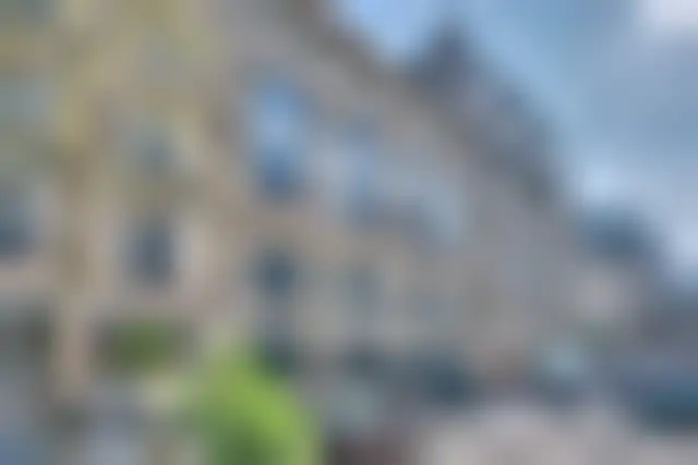 Bureau 130 m² – Paris (75011) – offre confidentielle