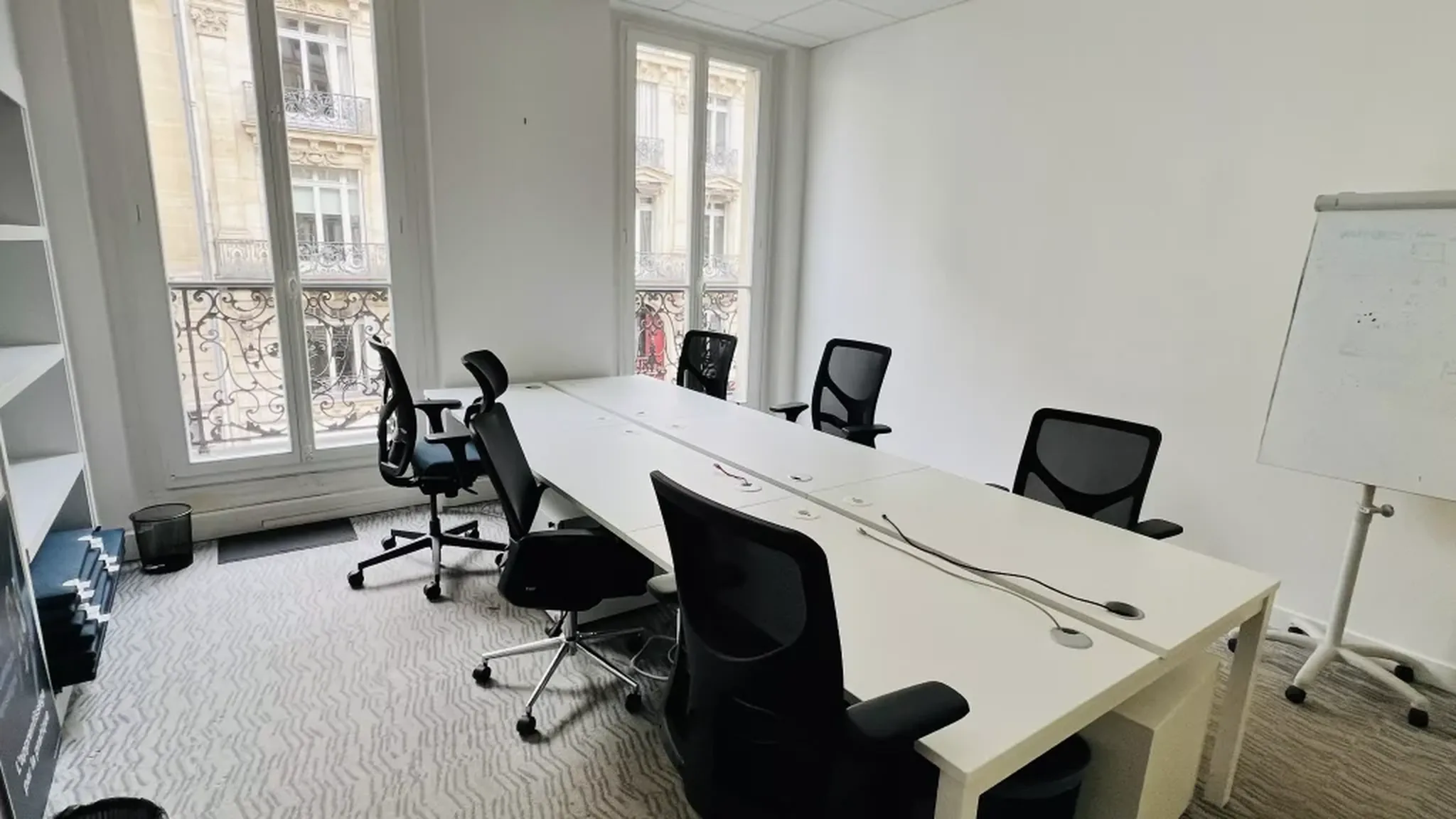 75008 Paris
