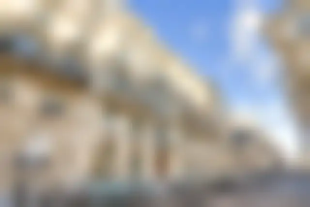 Bureau 2 050 m² – Paris (75008) – offre confidentielle