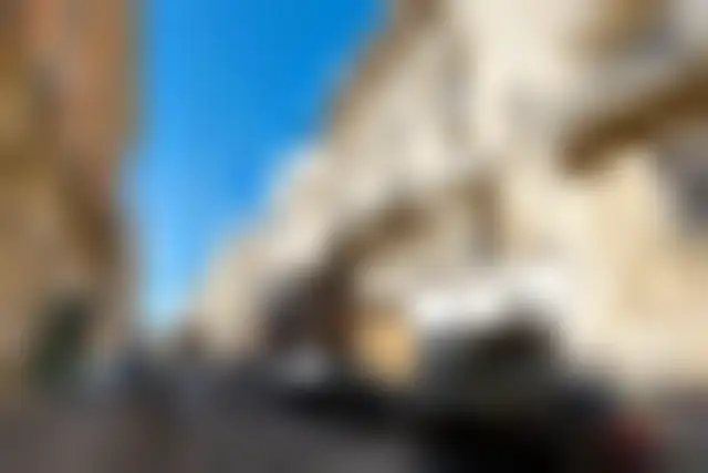 Local Professionnel 180 m² – Paris (75016) – offre confidentielle