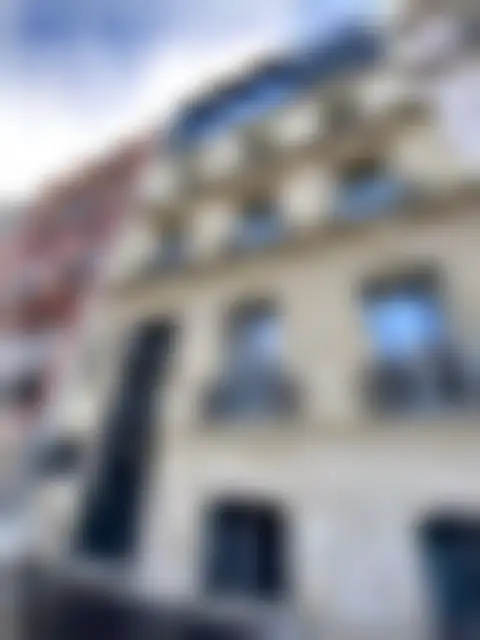 Bureau 420 m² – Paris (75017) – offre confidentielle