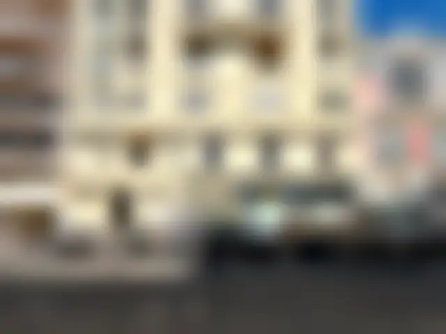 Bureau 400 m² – Paris (75014) – offre confidentielle