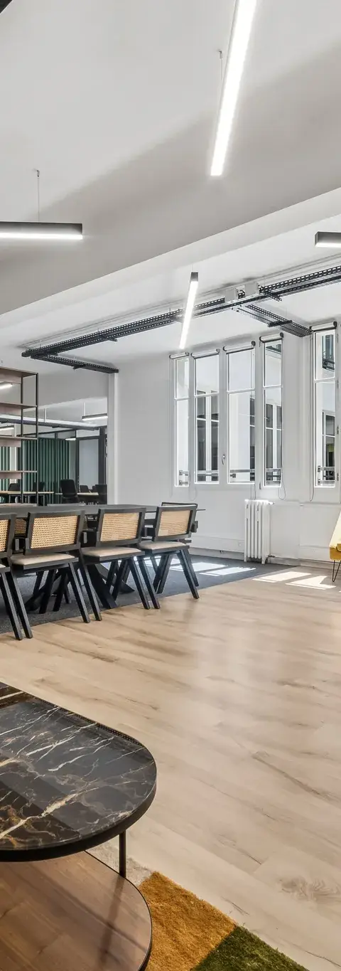 Bureau 46 m² – Paris (75010)