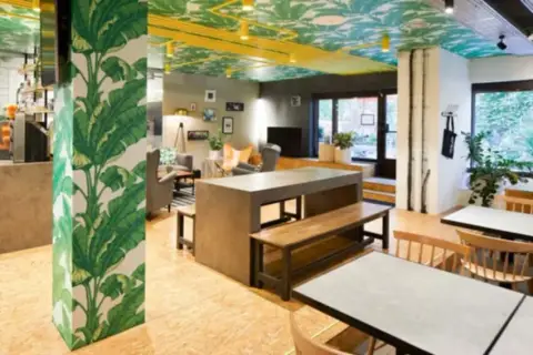 Bureau 370 m² – Paris (75012)