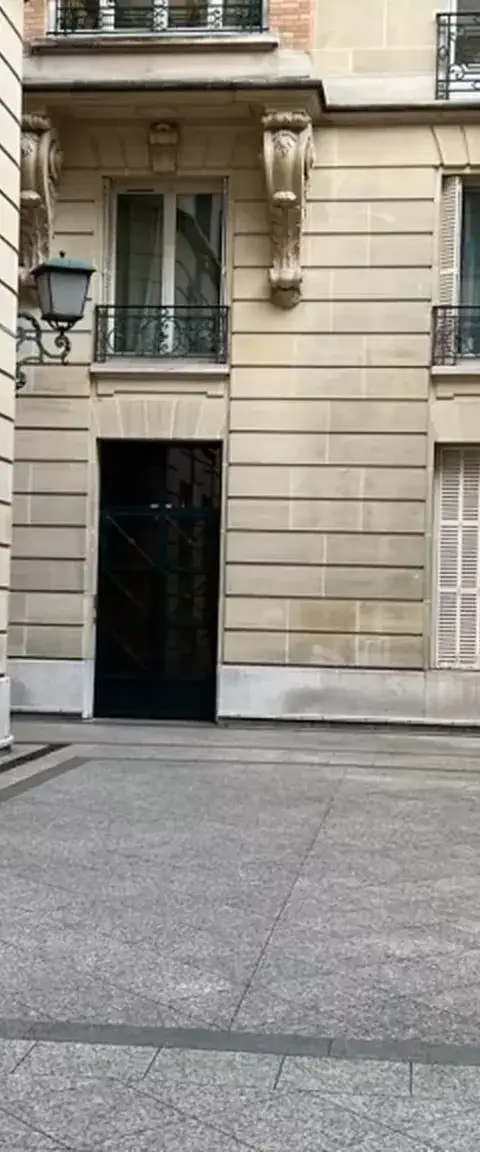 Bureau 50 m² – Paris (75008)