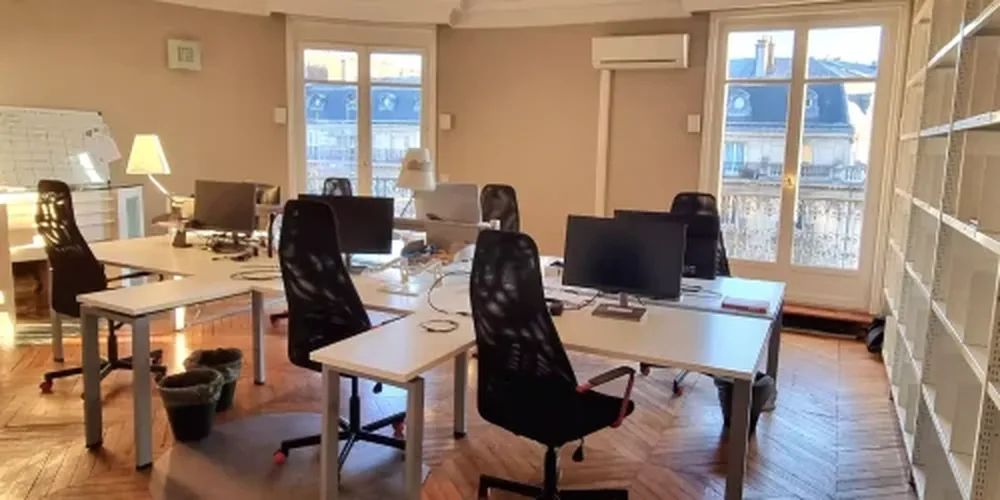 Bureau 50 m² – Paris (75008)