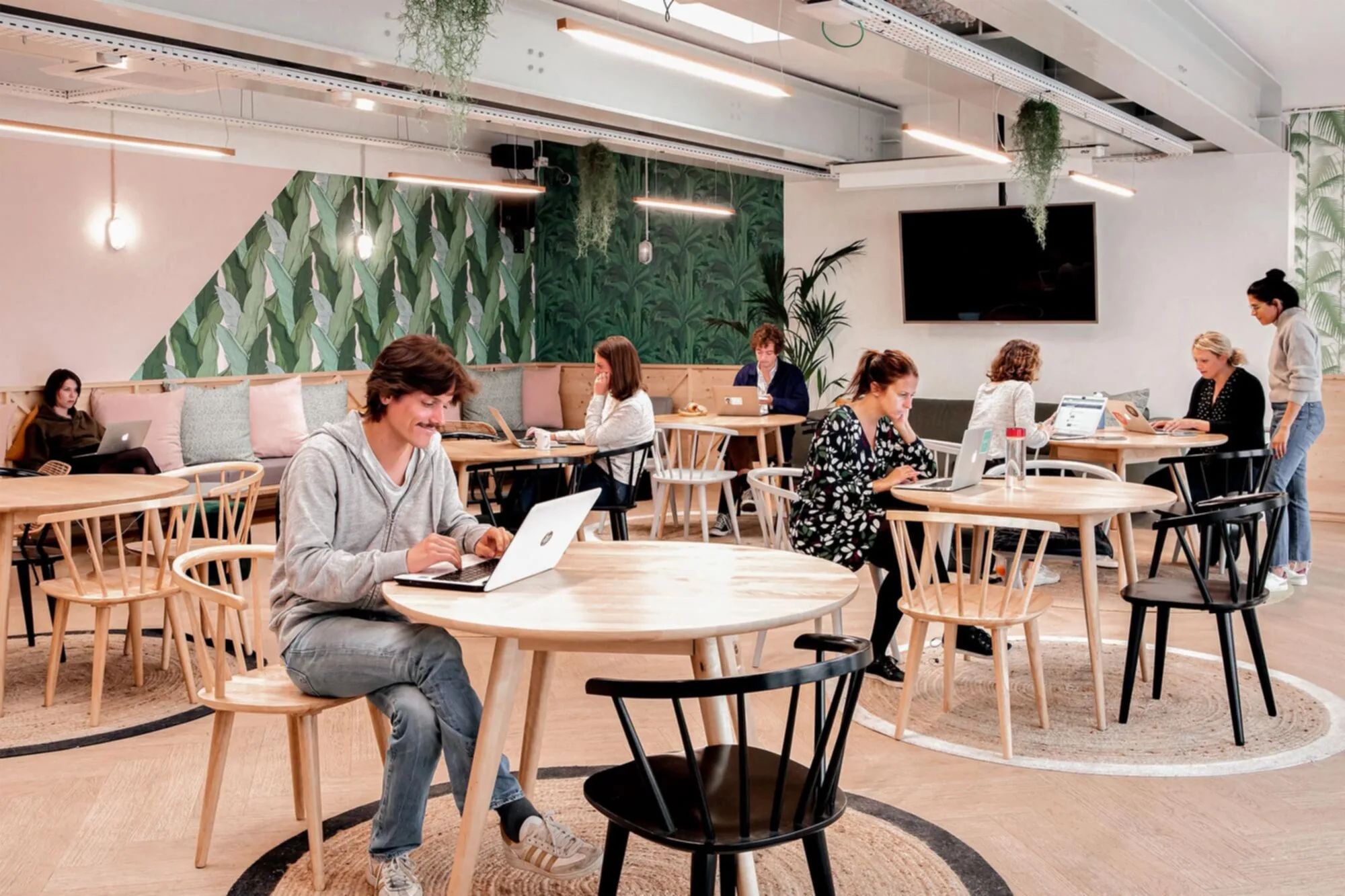 Coworking 68 m² – Paris (75008)
