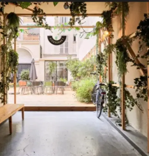 Coworking 68 m² – Paris (75008)