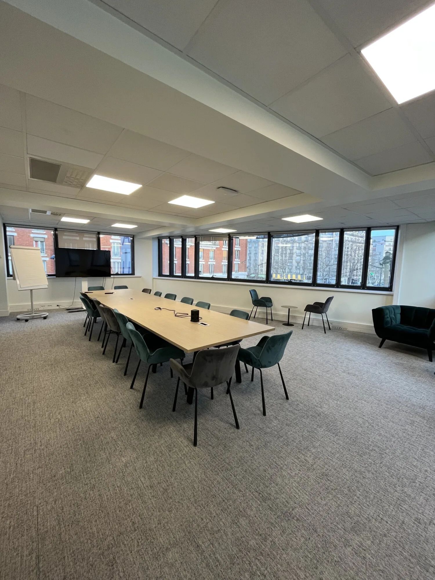 Bureau 776 m² – Paris (75017)
