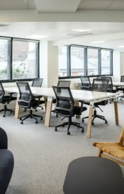 Bureau 776 m² – Paris (75017)