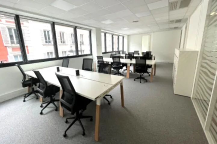Bureau 776 m² – Paris (75017)