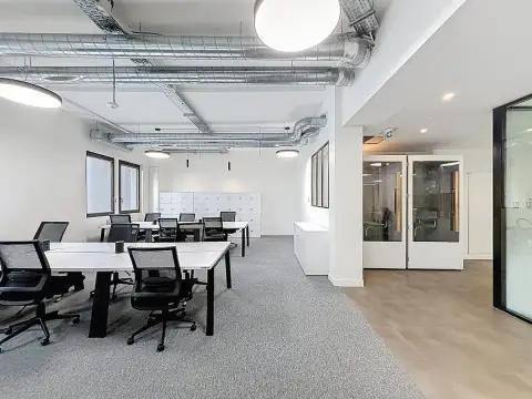Bureau 61 m² – Paris (75009)