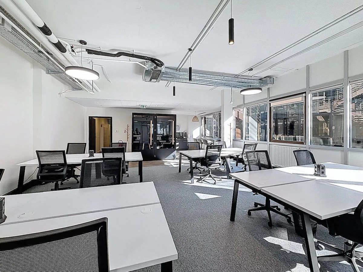 Bureau 61 m² – Paris (75009)