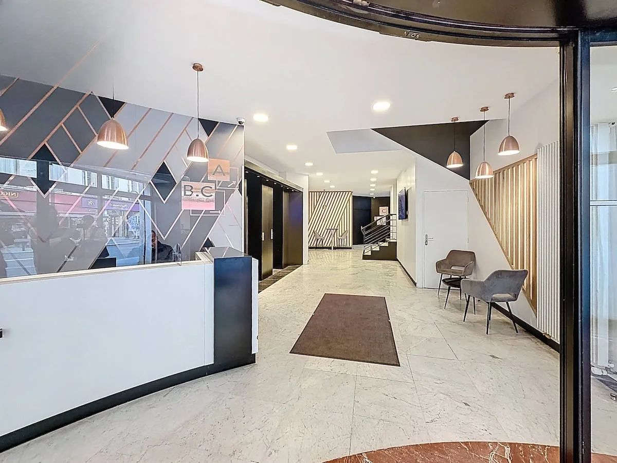 Bureau 61 m² – Paris (75009)
