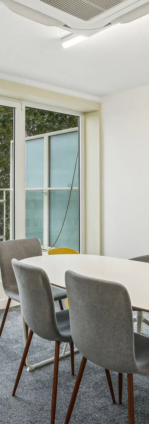 Bureau 929 m² – Vanves (92170)
