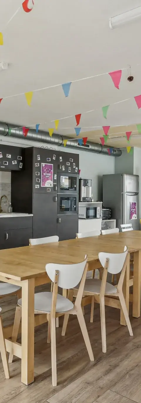 Bureau 929 m² – Vanves (92170)