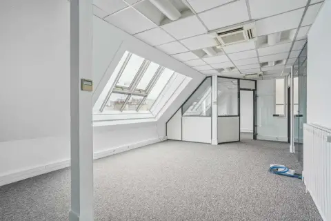 Bureau 247 m² – Paris (75009)