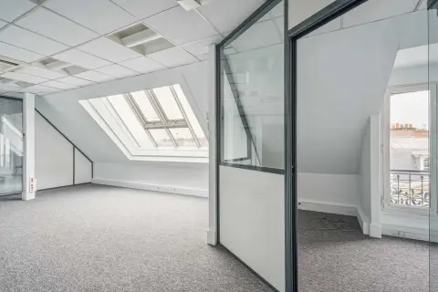 Bureau 247 m² – Paris (75009)