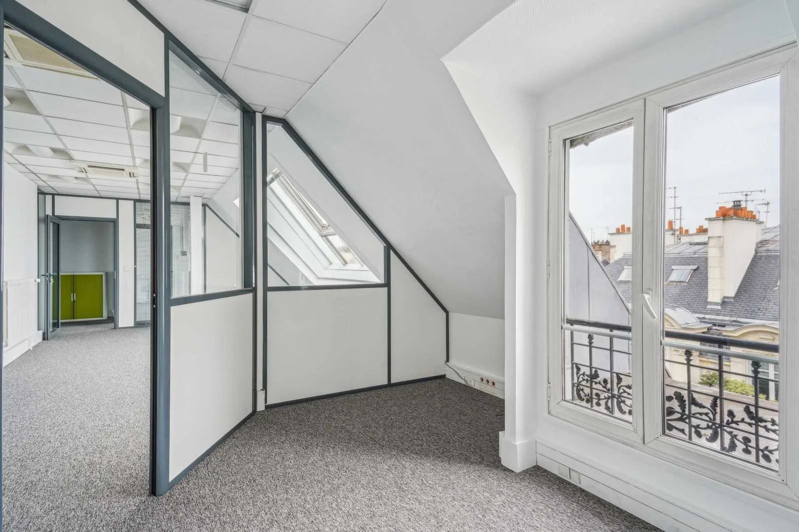Bureau 247 m² – Paris (75009)