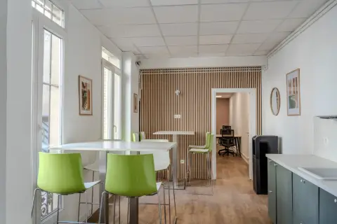 Bureau 100 m² – Paris (75010)