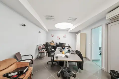 Bureau 103 m² – Paris (75015)