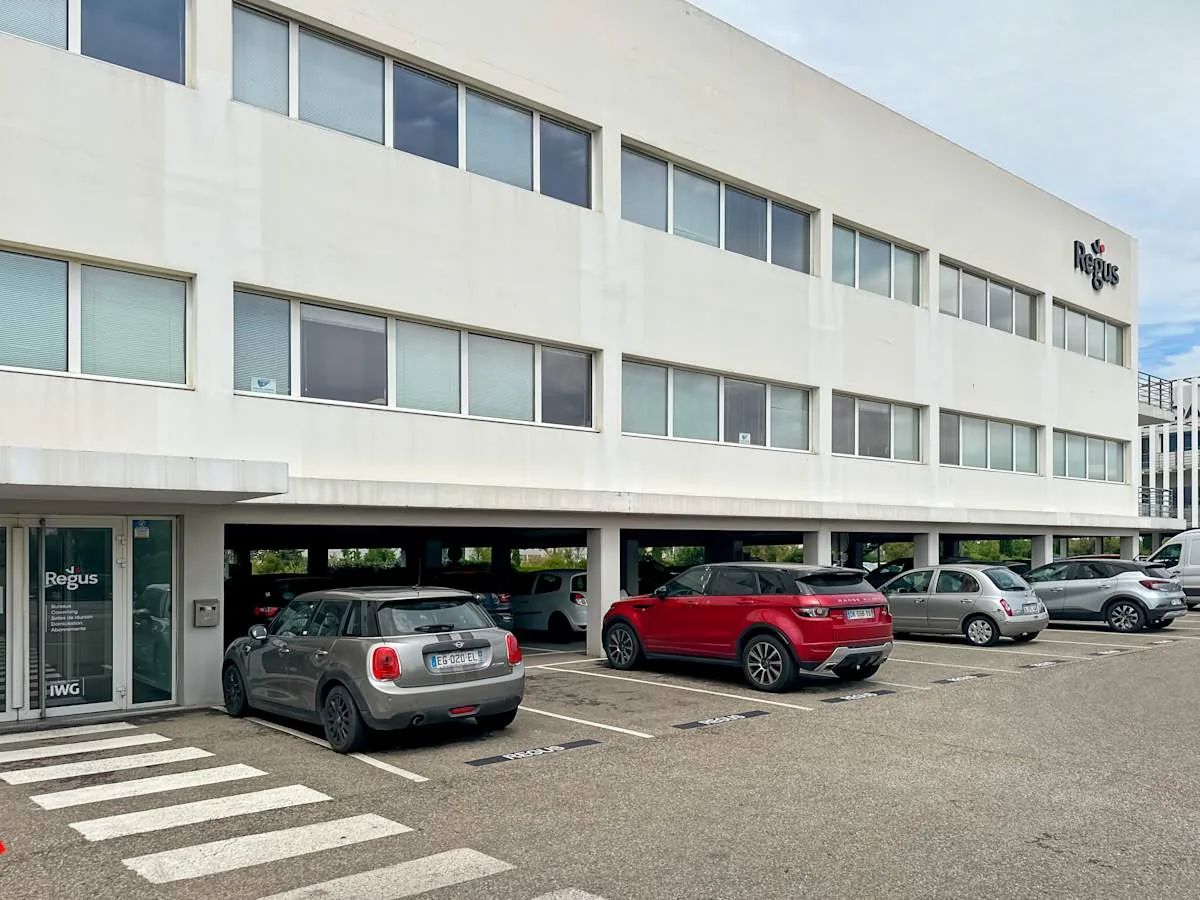 13700 Marignane
